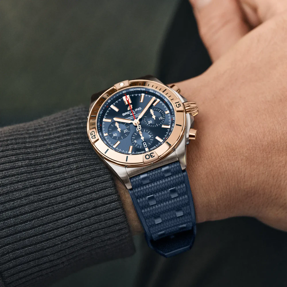 Chronomat B01 42 - Image 5